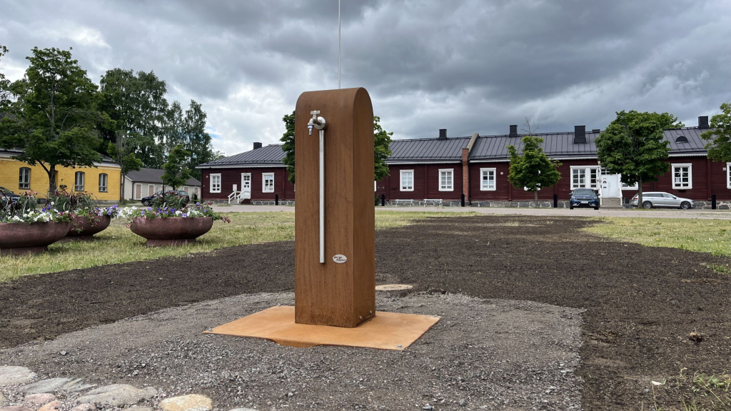 Juomavesipiste Linnoituksen Katariinantorilla
