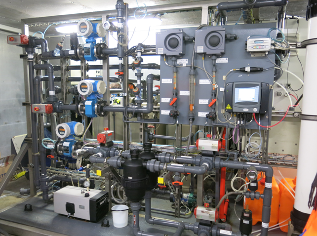 Membraanisuodatuksen koelaitteisto Toikansuolla