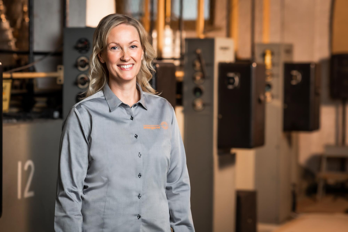 Lappeenrannan Energian Petra Sulkama neuvoo, miten haet avustusta vaihtoon.