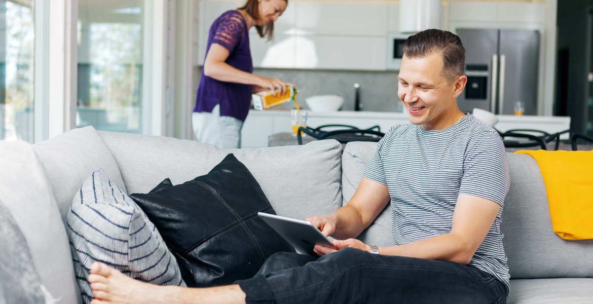 Tiesithän, että voit olla meihin yhteyksissä aina kun sinun tarvitsee? 