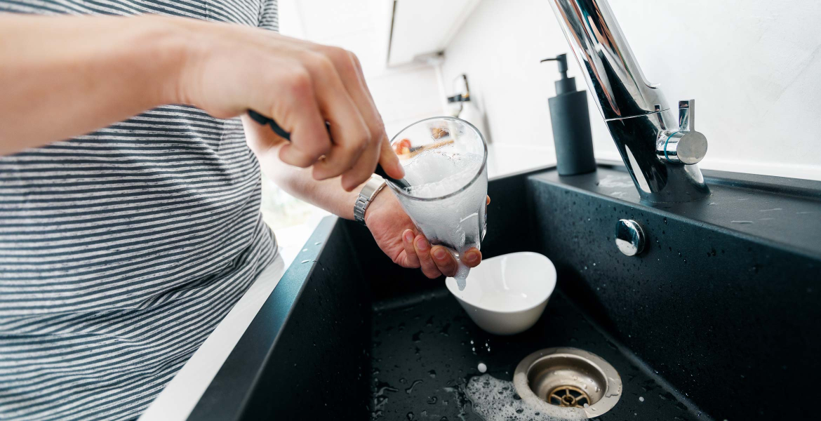 Kun pidät vaaralliset aineet poissa viemäriverkostosta, vähennät vesistöjen ja jätevedenpuhdistamoiden kuormitusta.