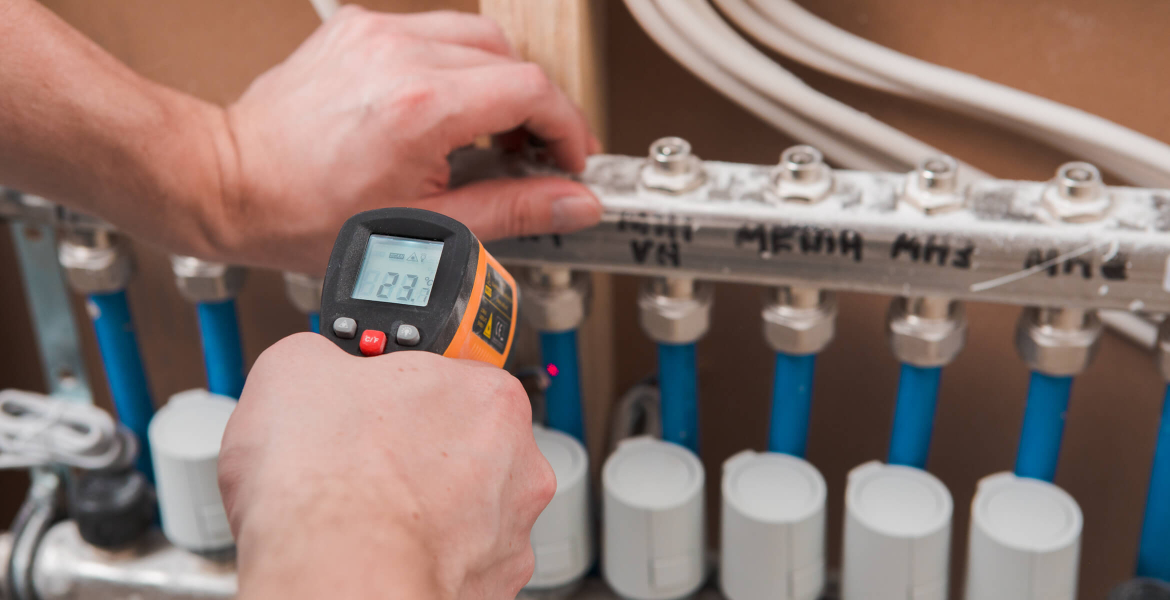 Tarvitsetko sähkö-, lämpö- tai vesiliittymän?