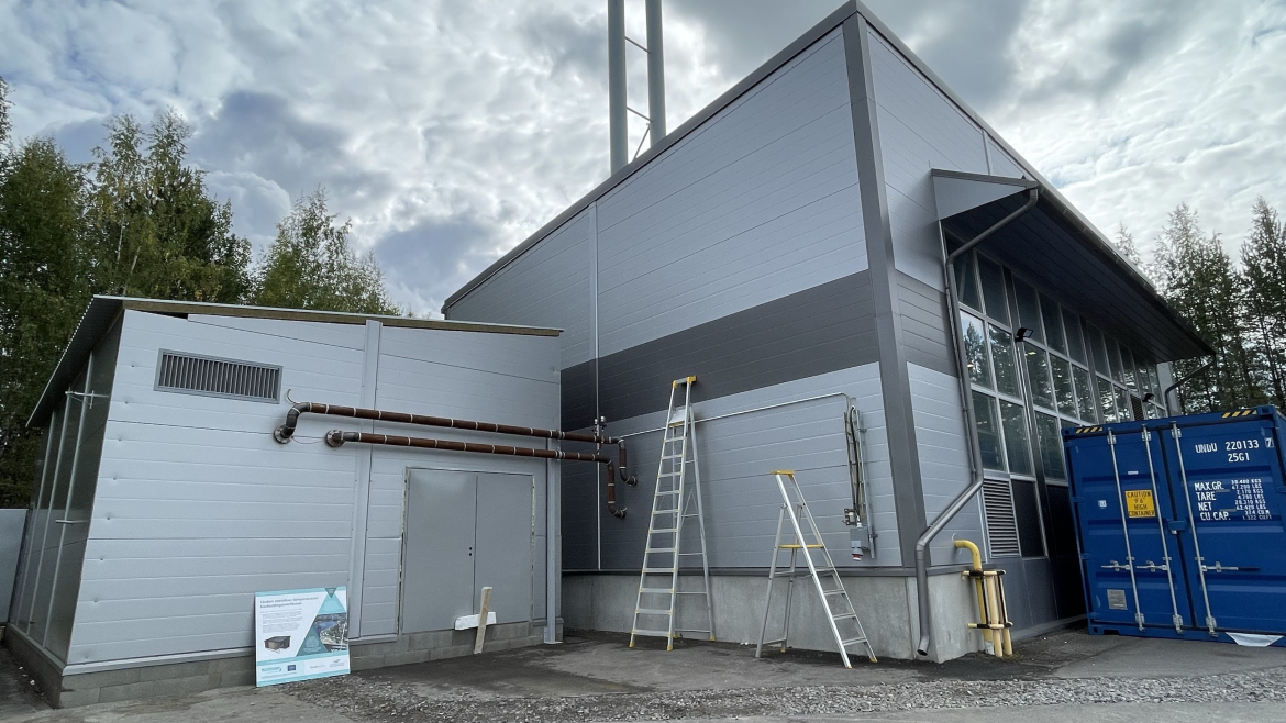 Selkäharjun lämpöakku ja lämpölaitos