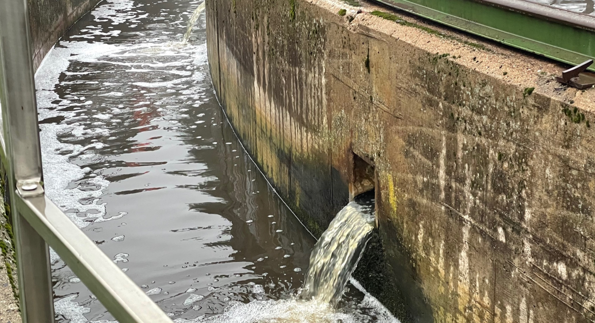 Toikansuon lähtevän veden selkeytysallas 20.10.2021