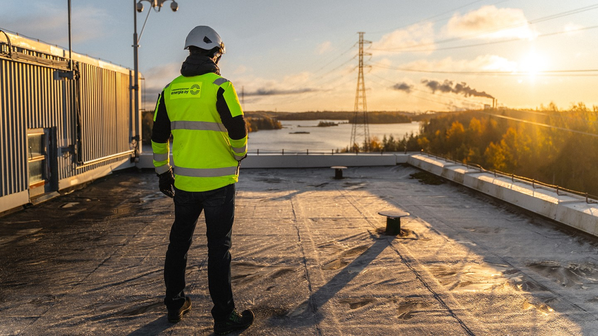 Vuosi 2023 - kuvituskuva vuosikertomustiedotteeseen