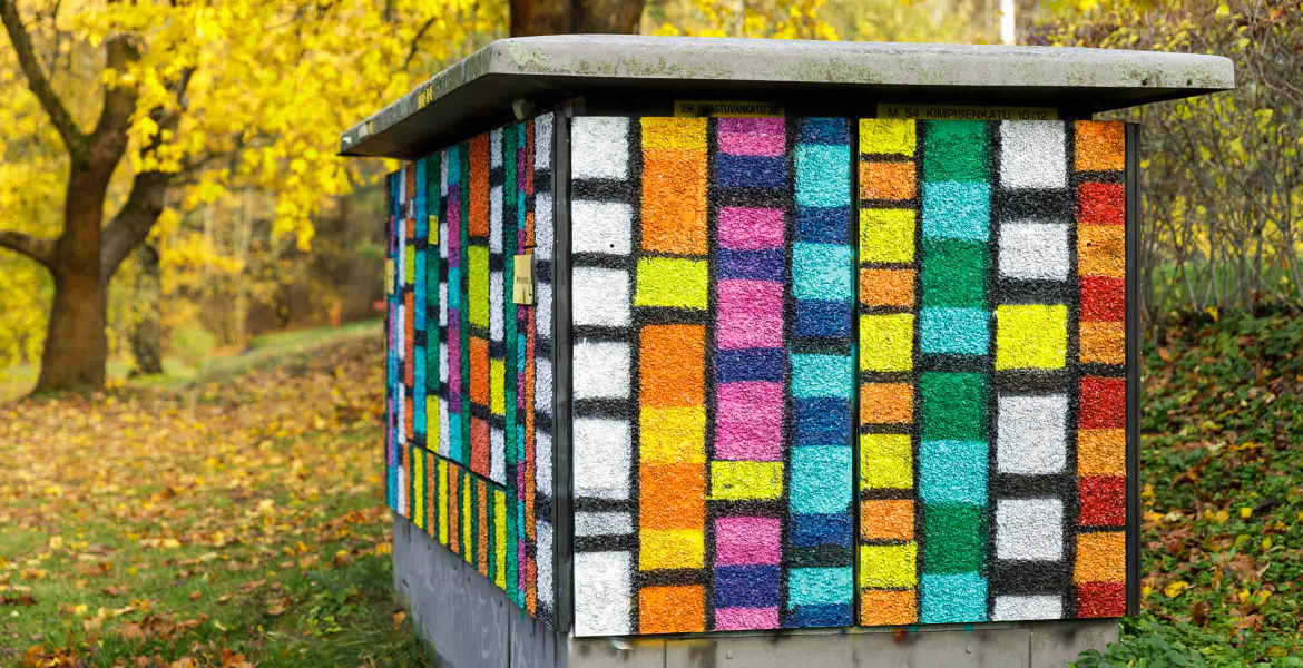 Puistomuuntamo - Nimetön läheltä