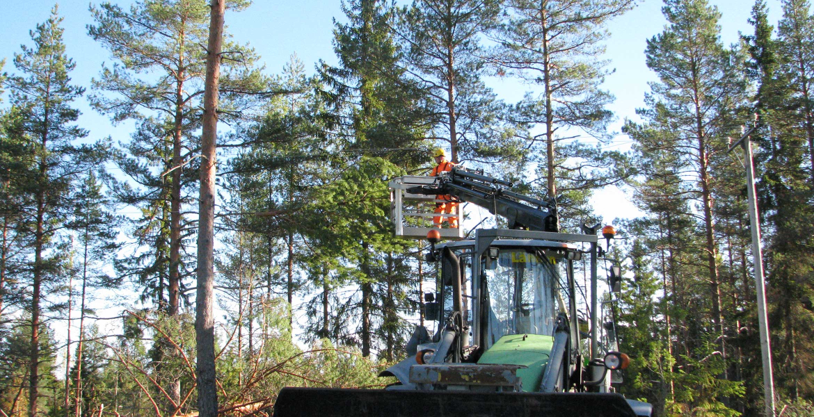 Energiaverkot varautuu syysmyrskyn vaikutuksiin 17.9.