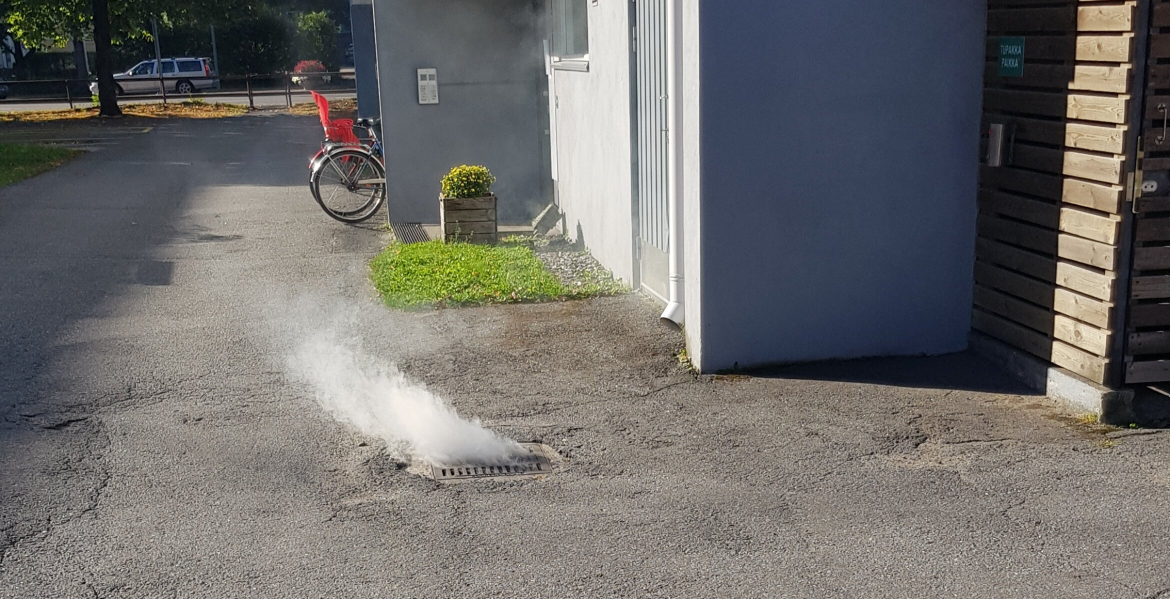 Viemäriverkostoa tarkastetaan savukokeella keskustassa syksyn aikana