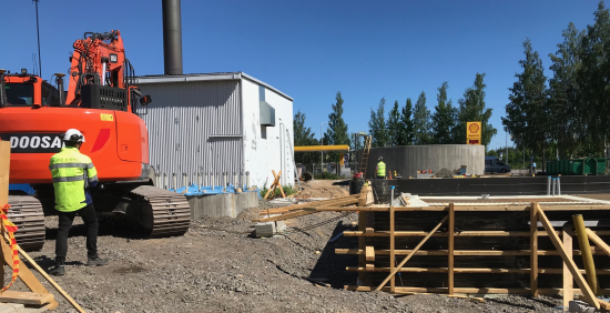 Lauritsalan lämpölaitoksen rakennustyömaa.