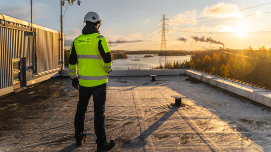 Vuosi 2023 - kuvituskuva vuosikertomustiedotteeseen